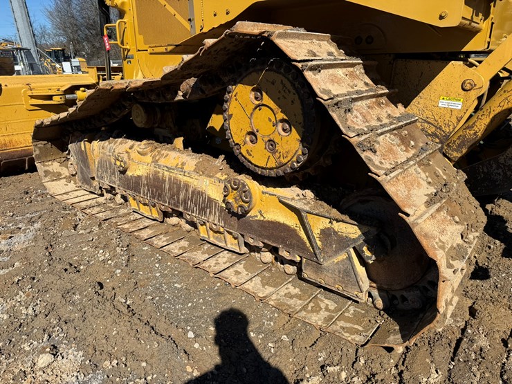 2015-caterpillar-d6t-lgp-image-101