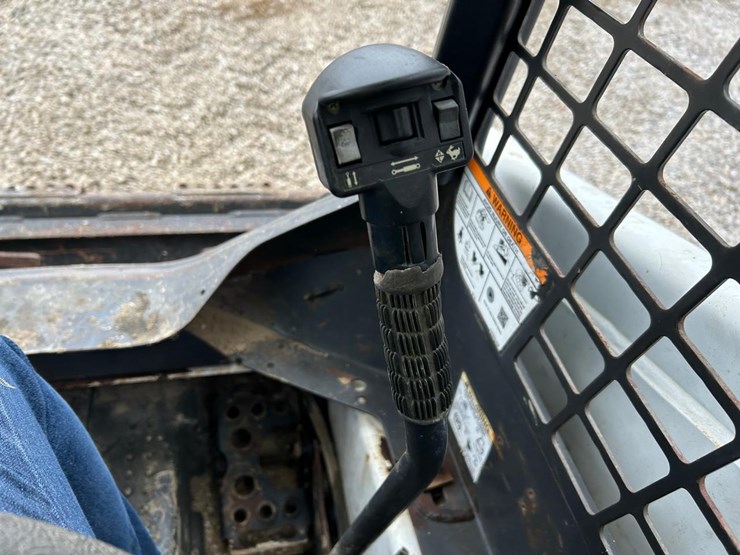 2017-bobcat-t450-image-26