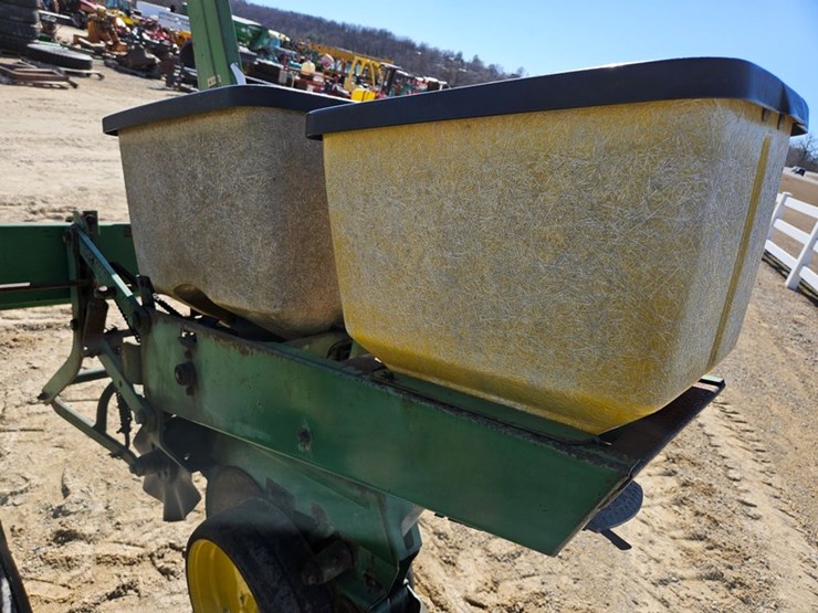 john-deere-7000-image-19