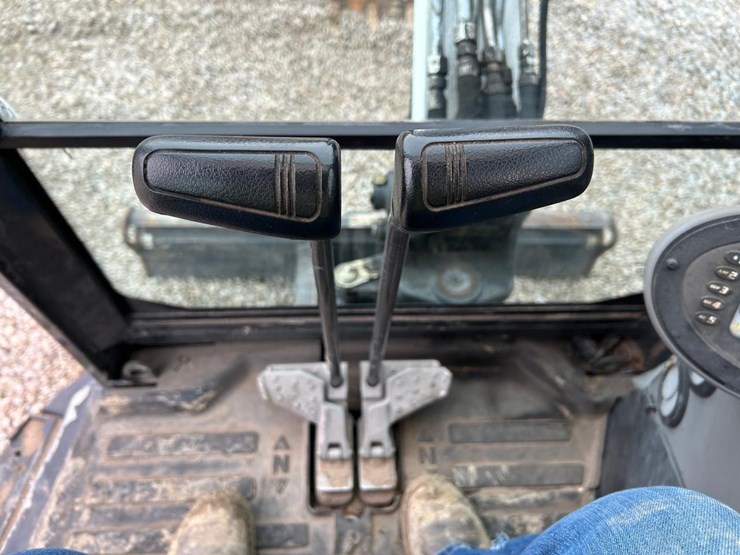 2021-bobcat-e26-image-25