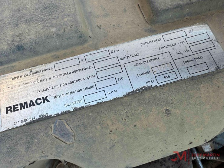 2005-mack-granite-cv713-image-24