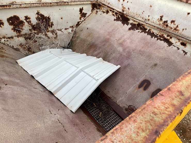 #1663-•-dry-fertilizer-cart-image-11