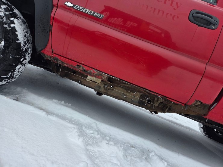 2004-chevrolet-2500-image-22