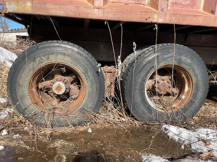 #13014-•-1976-ford-dump-truck-(has-wi-title)-image-62