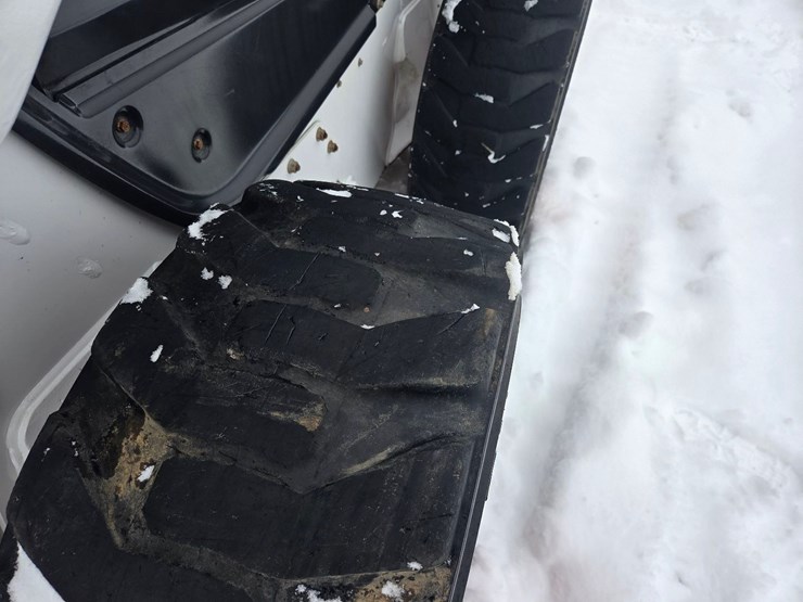 2023-bobcat-s76-image-23