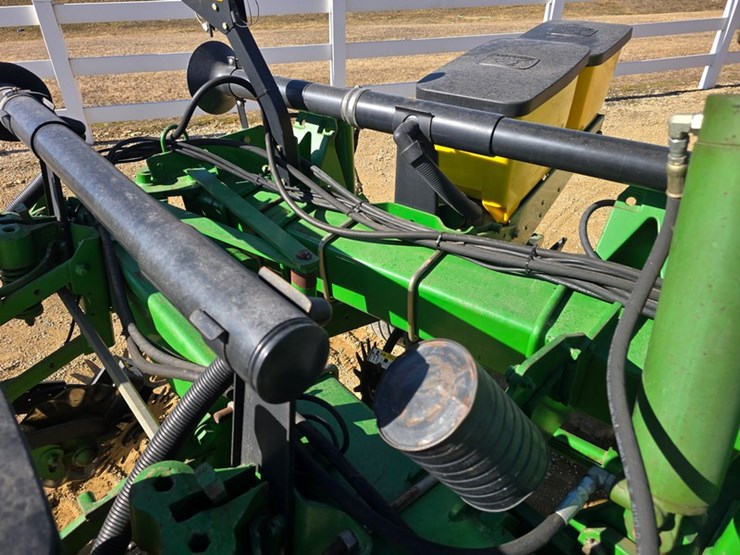 john-deere-1760-image-16