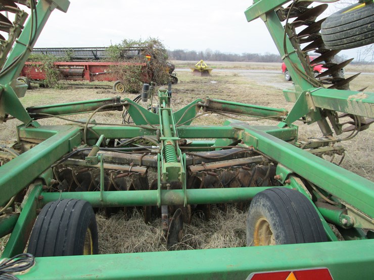 john-deere-637-image-15