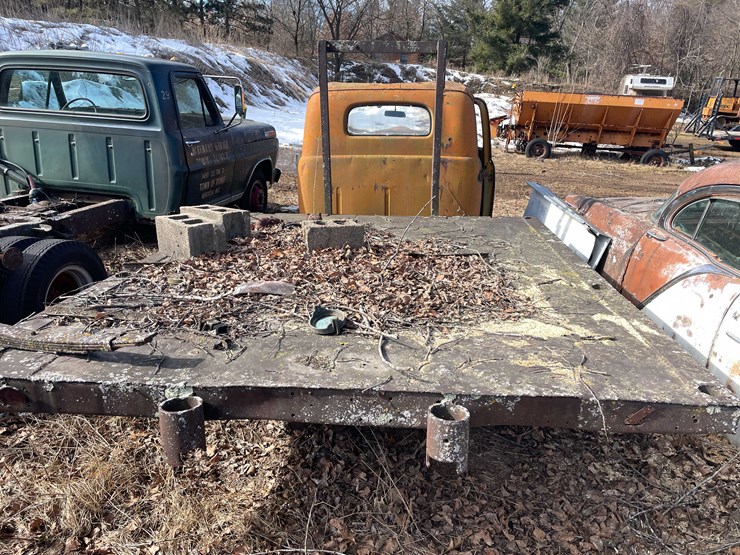 #13026-•-(1)-vintage-truck-and-(2)-vintage-cars-(no-title)-image-6