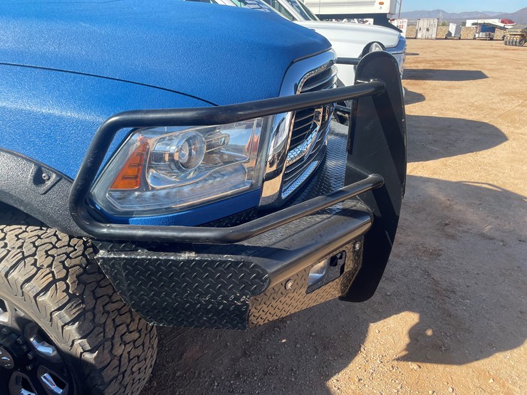 2018-dodge-2500-image-8