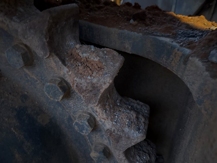 2006-deere-650d-lc-image-72