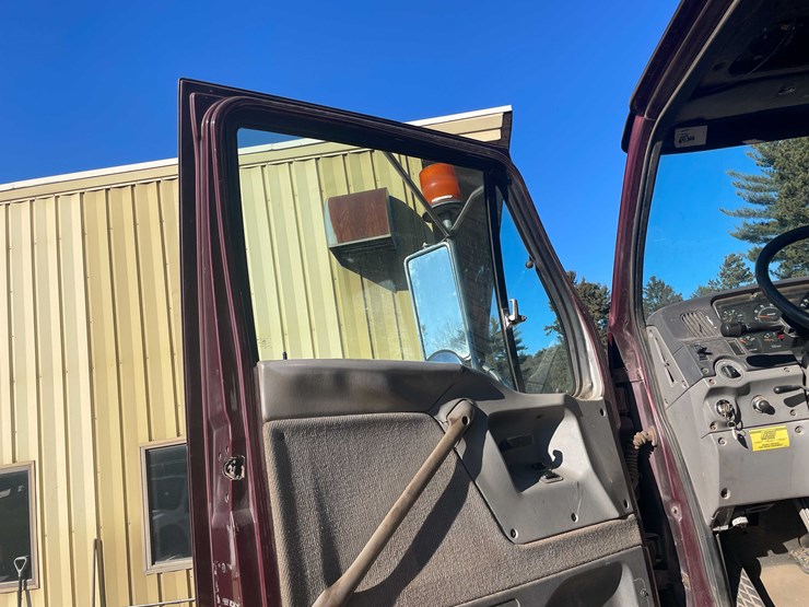 #13005-•-1999-sterling-dump-truck-(has-wi-title)-image-55