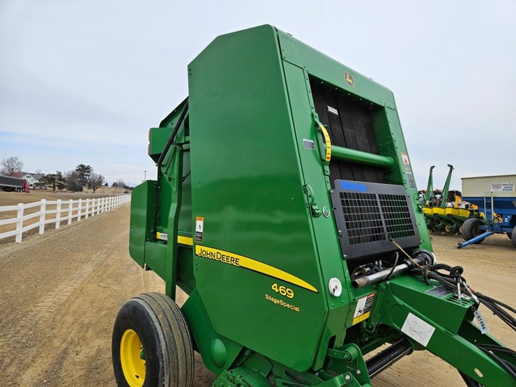 john-deere-469-image-25
