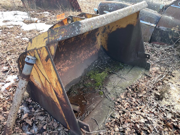 #13029-•-bucket-attachment-image-3