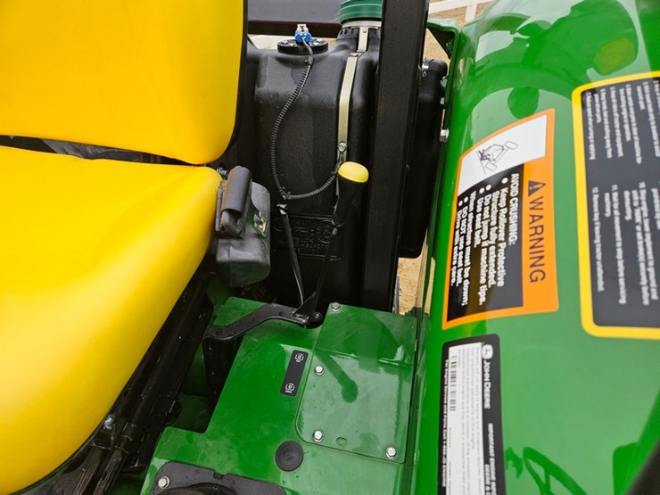 2025-john-deere-5067e-image-42