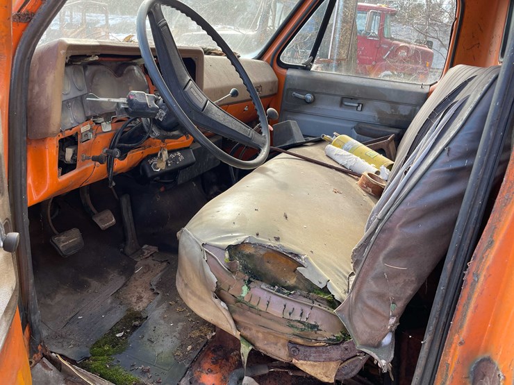 #13018-•-1974-gmc-6500-tractor-(has-wi-title)-image-53