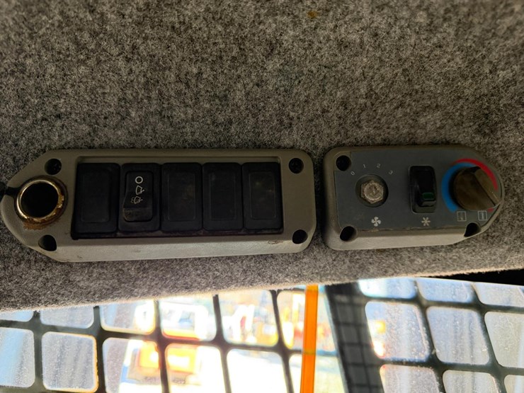 bobcat-t190-image-23