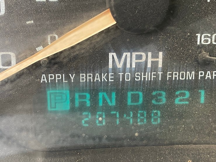 2001-chevrolet-pickup-image-30