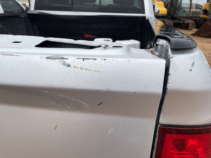 2014-dodge-2500-image-34