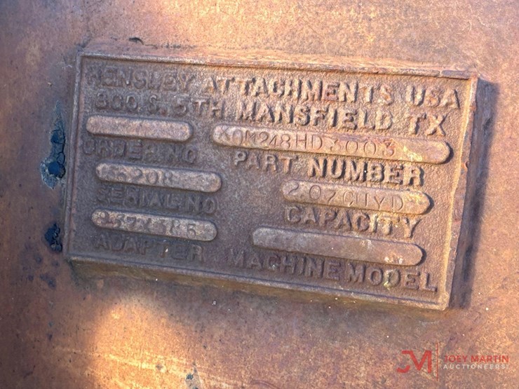 hensley-46"-excavator-tooth-bucket-with-side-cutters-image-5