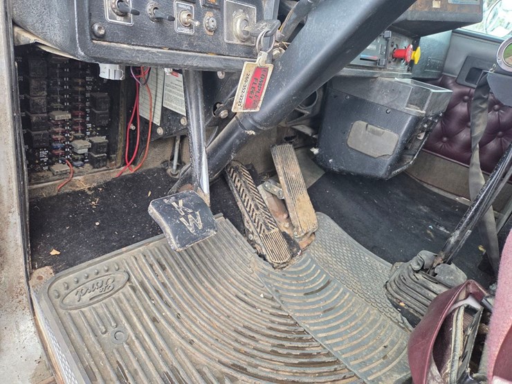 kenworth-t800-image-57