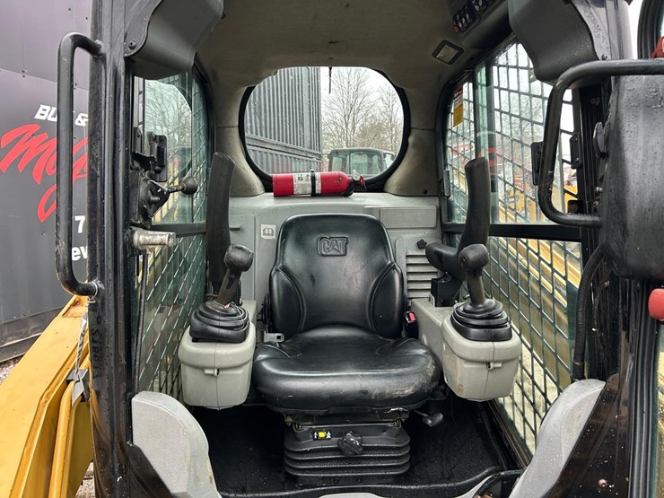 caterpillar-279c-image-20