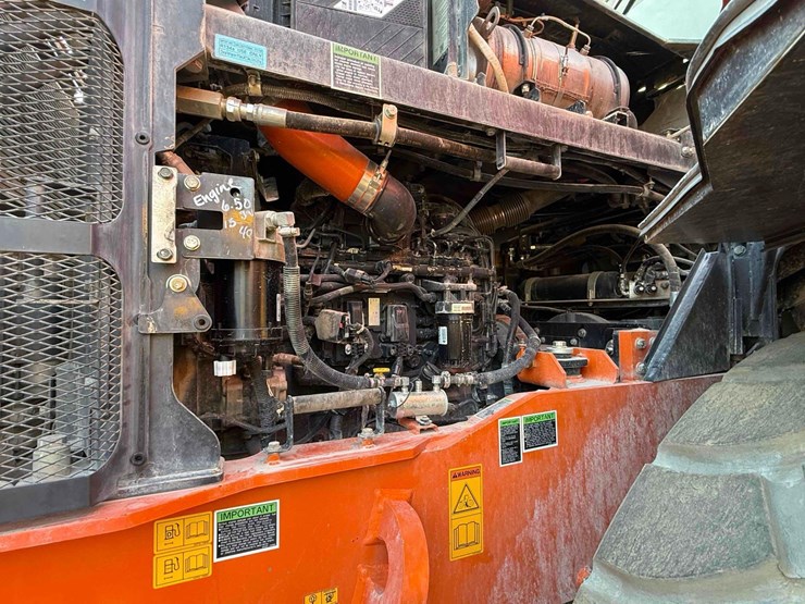 2018-hitachi-zw310-6-image-5