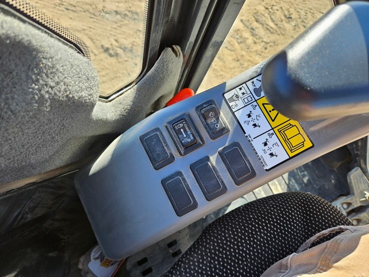 bobcat-e35i-image-25