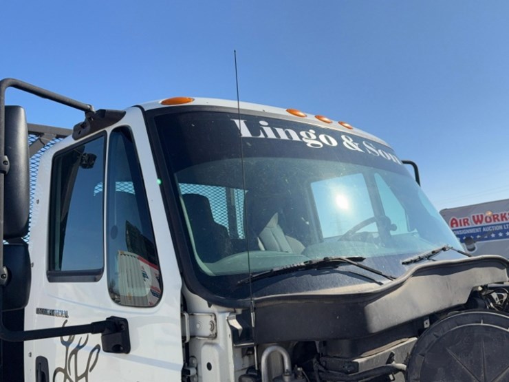 2007-international-7400-image-43