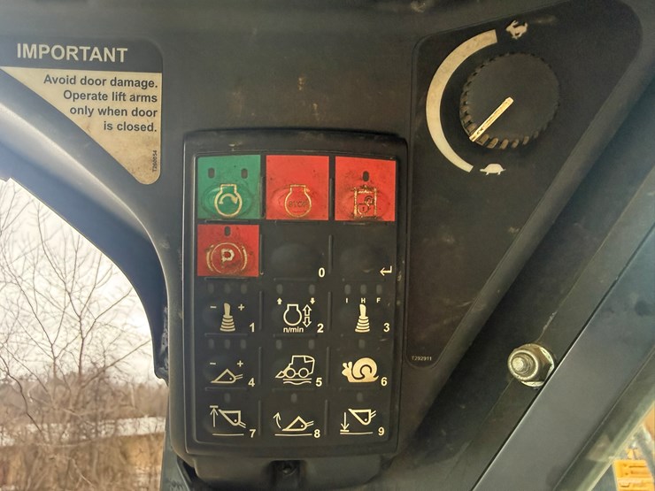 2015-deere-333e-image-33