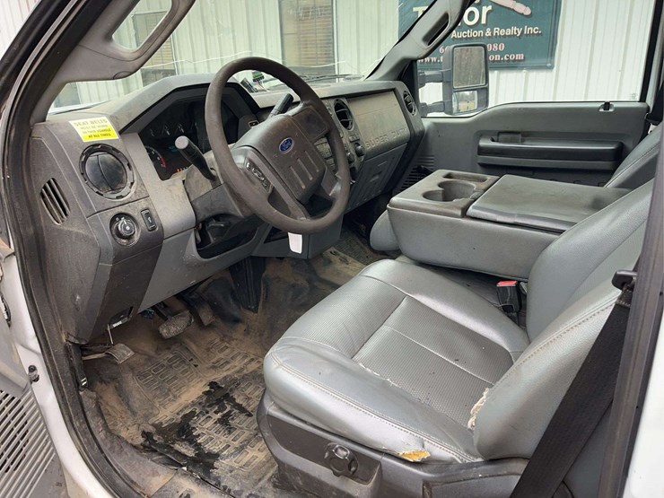 2014-ford-f350-image-12