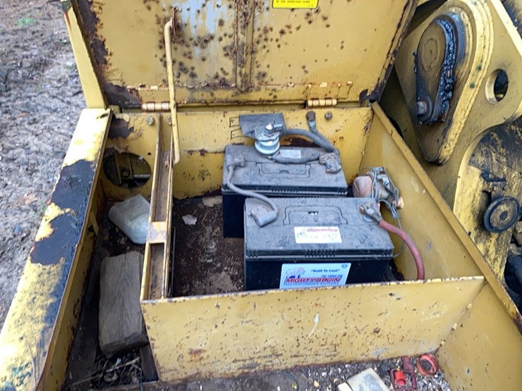 caterpillar-el180-image-35