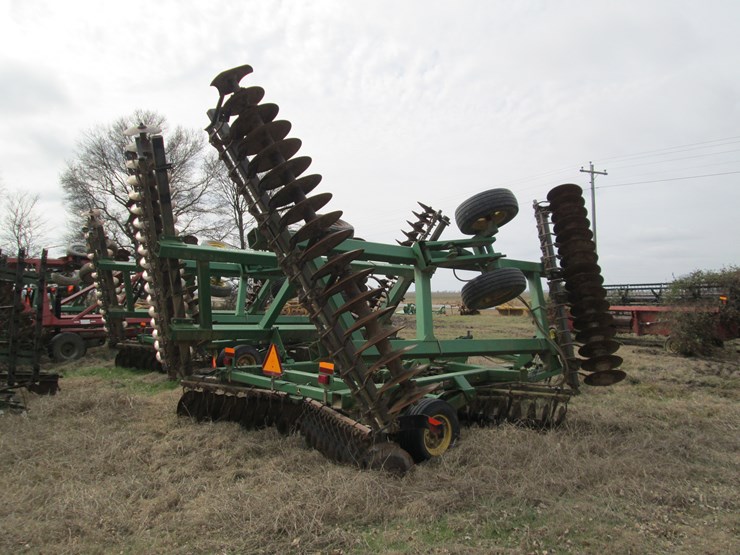 john-deere-637-image-3