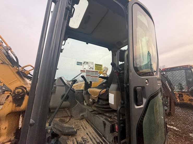 2017-komatsu-pc88mr-10-image-64