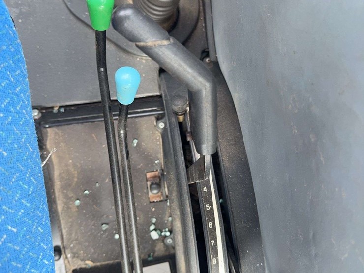 new-holland-5030-image-26