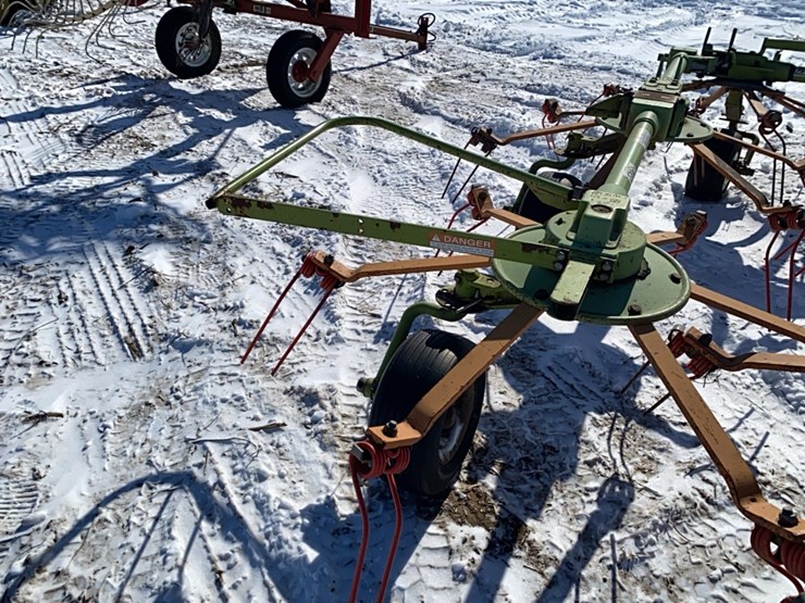 claas-volto-750-image-10