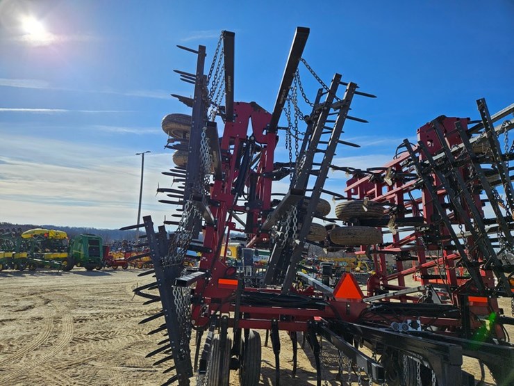 case-ih-200-image-18