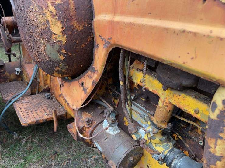 minneapolis-moline-445-image-15