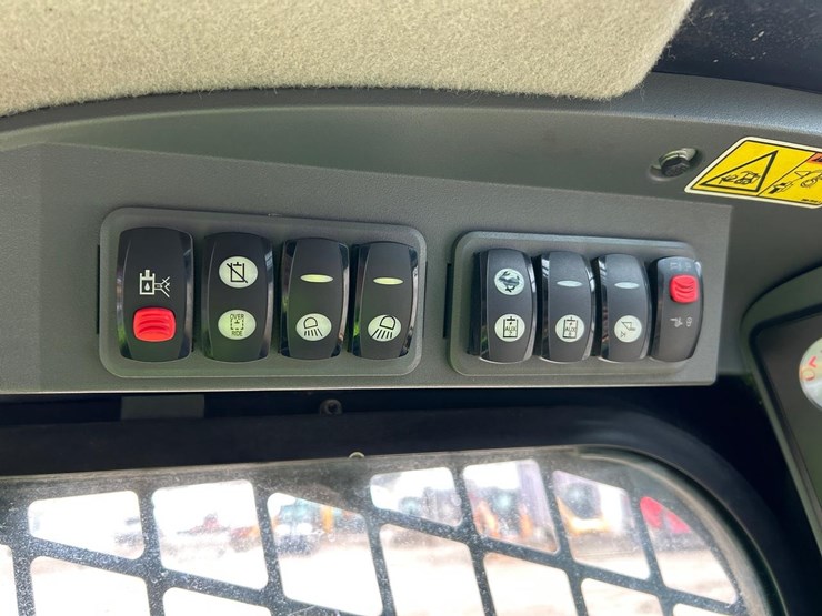 caterpillar-289c-image-22