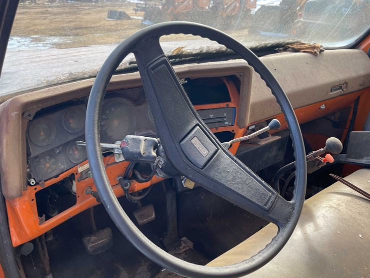 #13018-•-1974-gmc-6500-tractor-(has-wi-title)-image-54