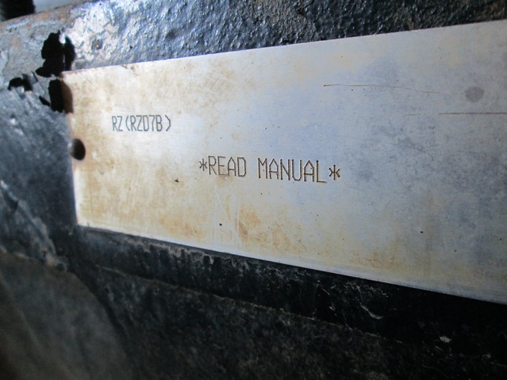 case-ih-magnum-305-image-53