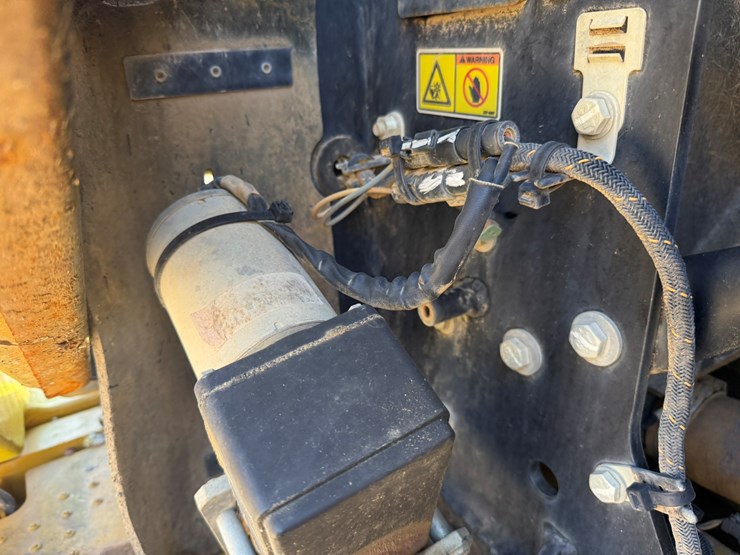 2012-caterpillar-950k-image-81