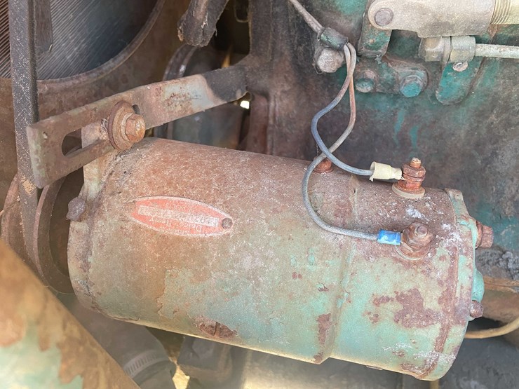 #13065-•-le-roi-gas-powered-generator-on-wheels-image-28