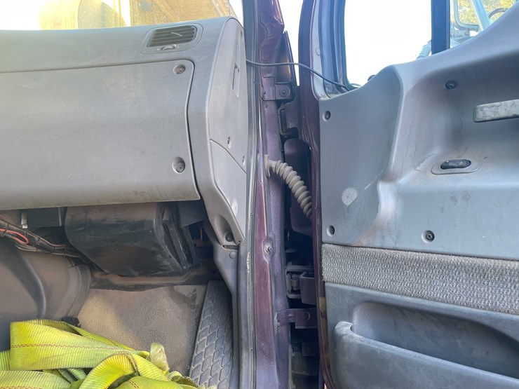 #13005-•-1999-sterling-dump-truck-(has-wi-title)-image-87
