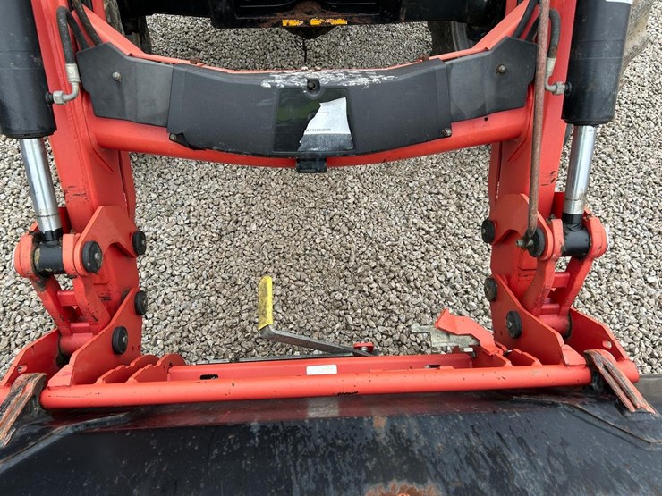 massey-ferguson-5460-image-10