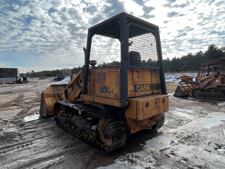 #13009-•-case-8500-crawler-loader-image-7