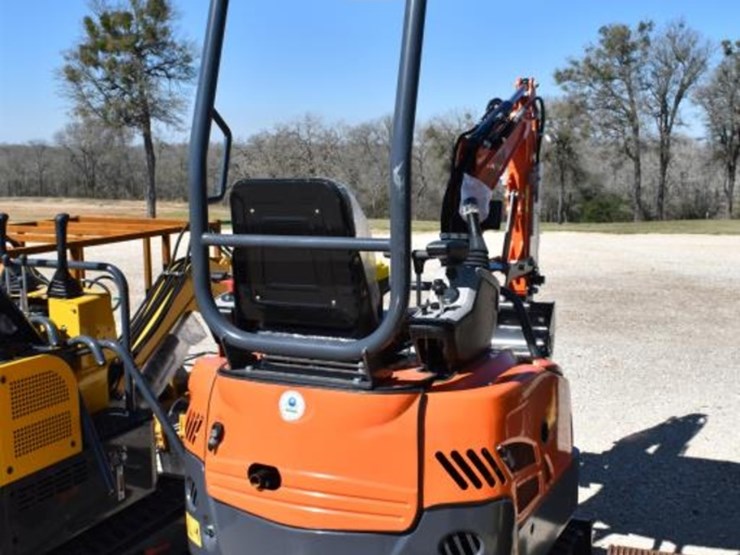 ats-me18-mini-excavator-(serial-#-2511239026xx)-image-4