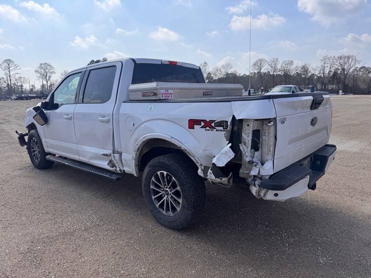 ford-f150-xlt-image-2