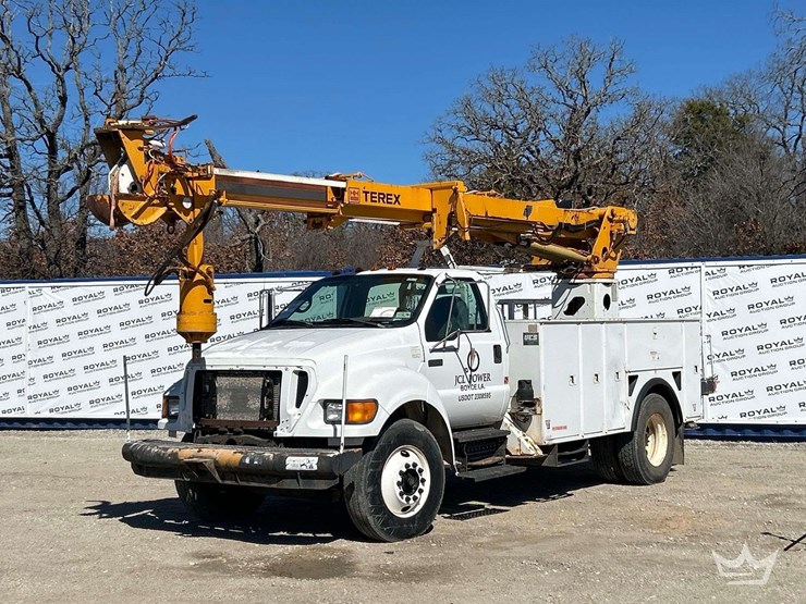2006-ford-f750-image-1