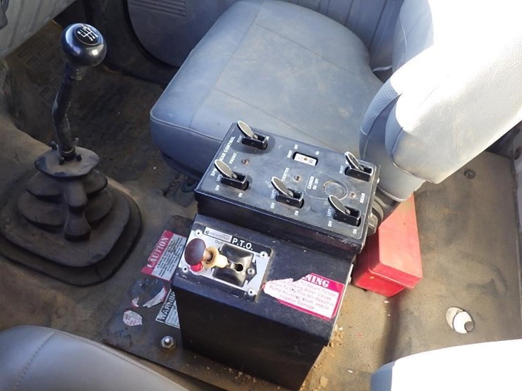 2015-ford-f750-image-40