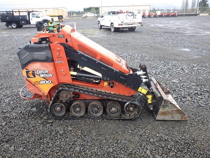 2019-ditch-witch-sk800-image-4